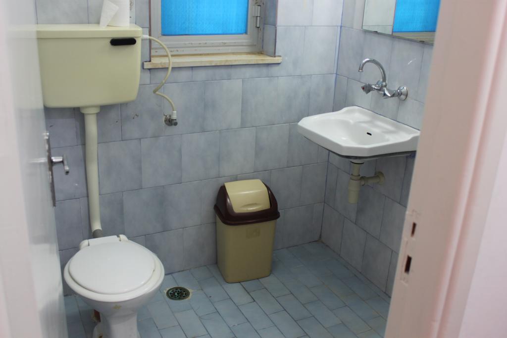 St Andrew'S Guesthouse - Ramallah Oda fotoğraf