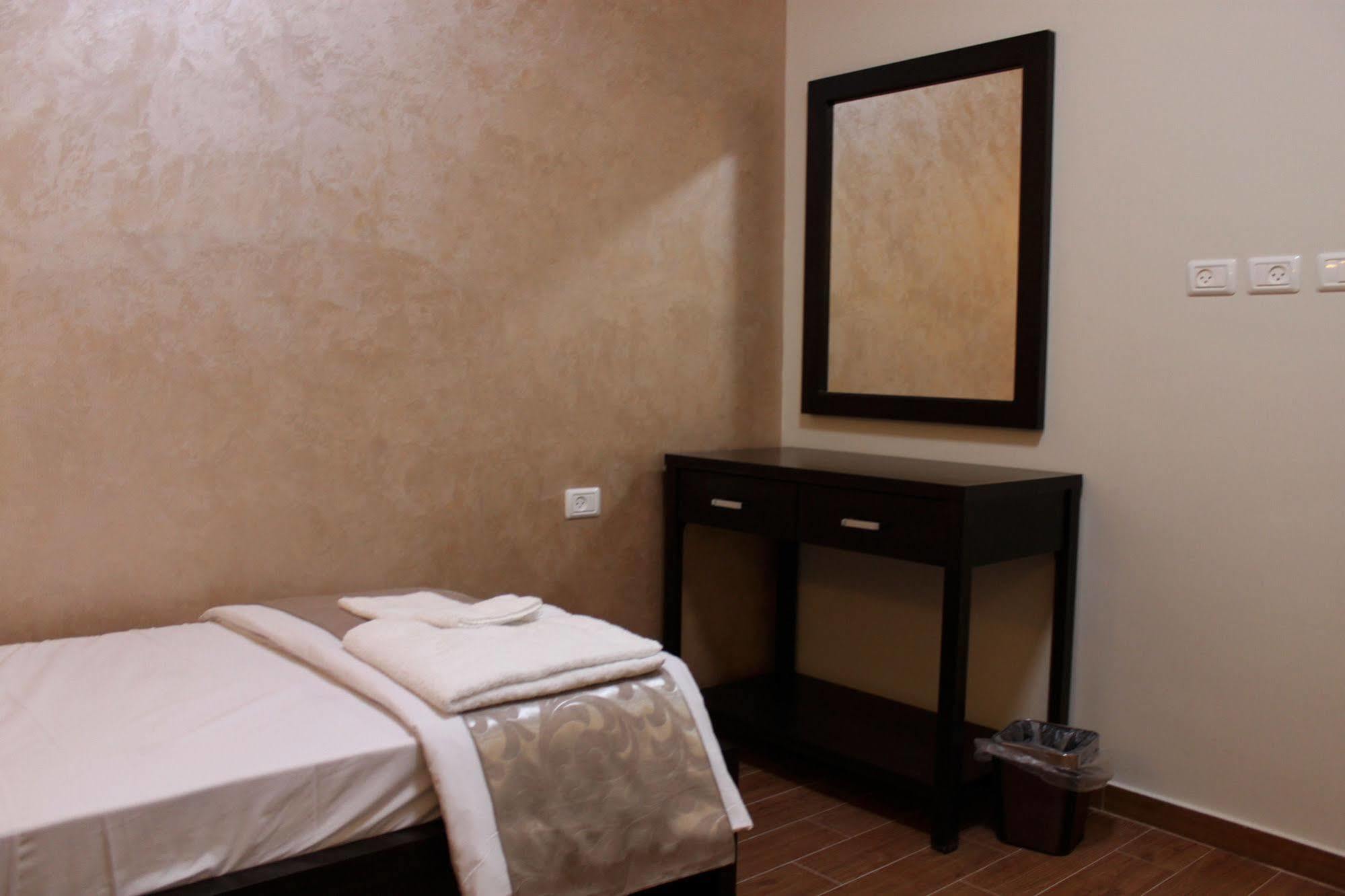 St Andrew'S Guesthouse - Ramallah Dış mekan fotoğraf